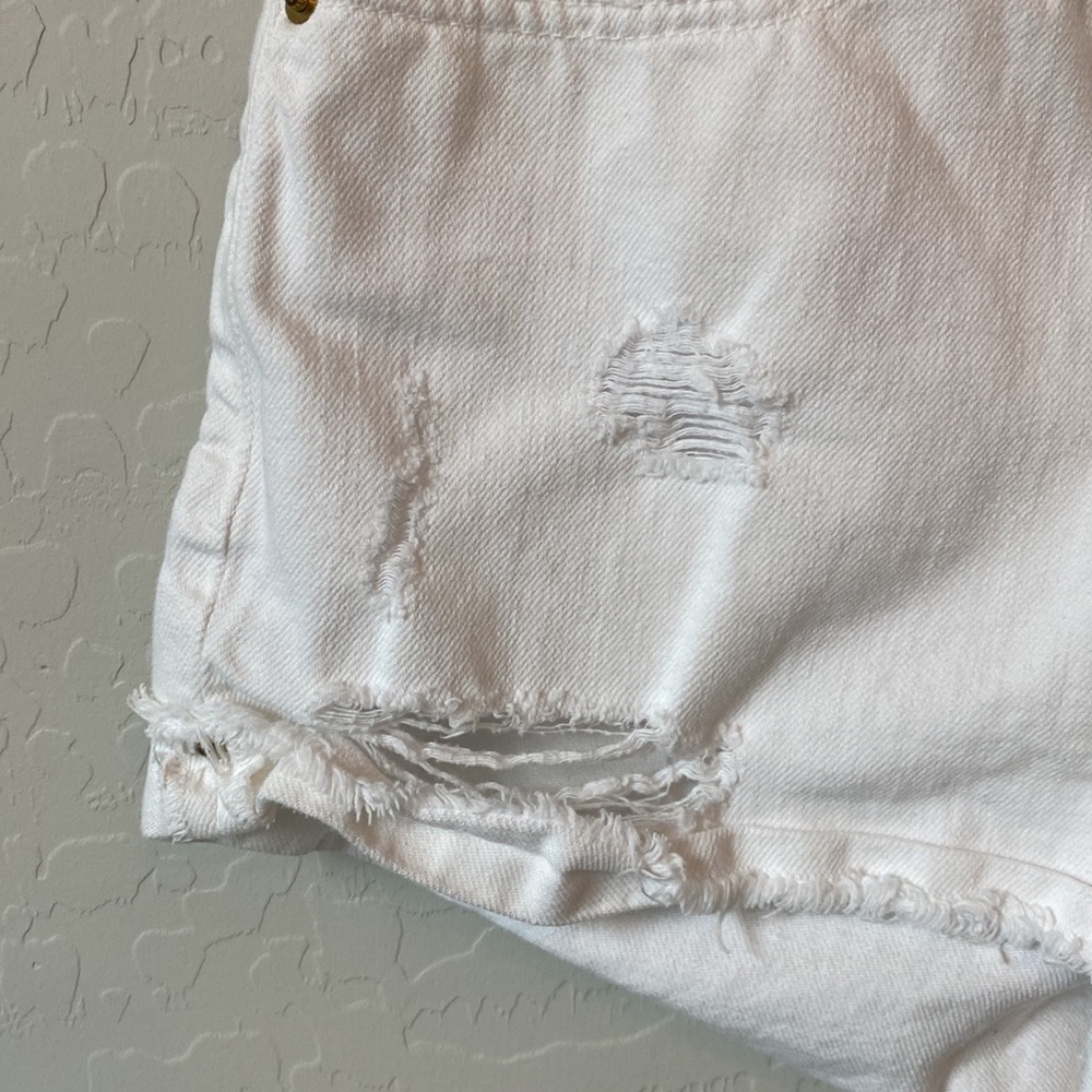 FRAME Denim Le Grand Garçon Cutoff Distressed Denim Short White Women’s Size 26 - Picture 8 of 9